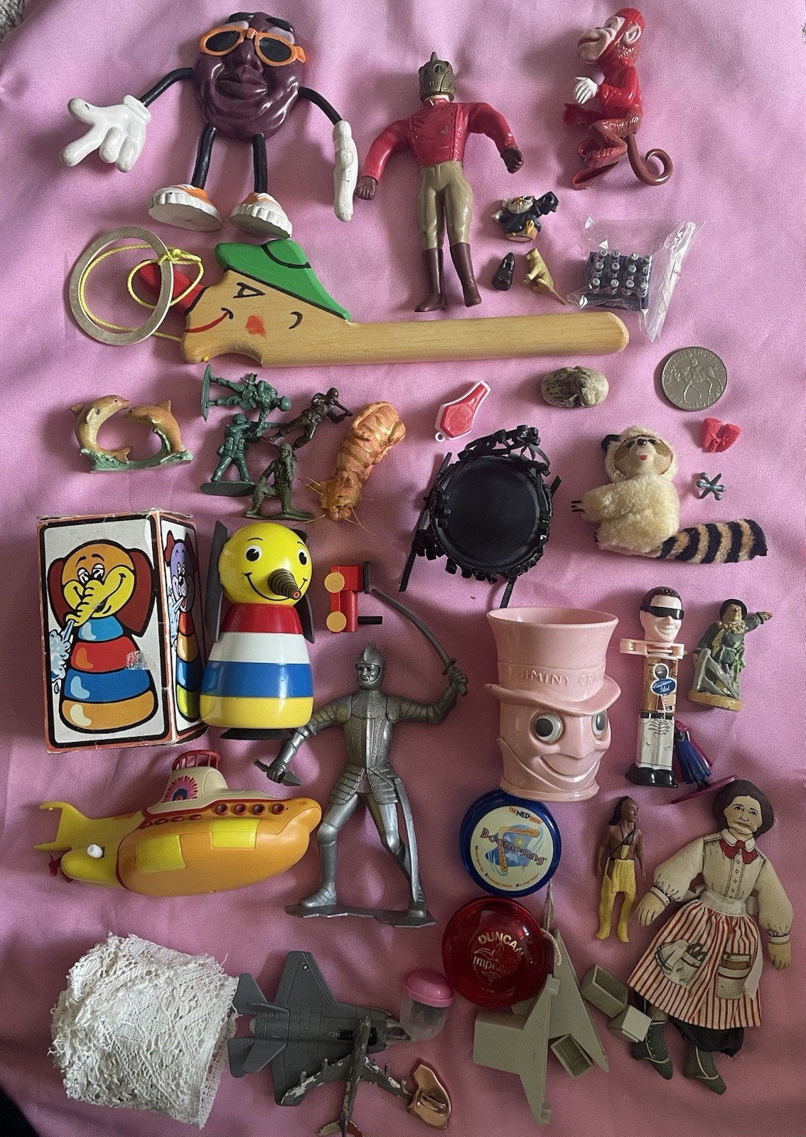 JUNK DRAWER TOY Lot Rocketeer Bendy Squirt Animal Tramp Art Jiminy Cricket Glass