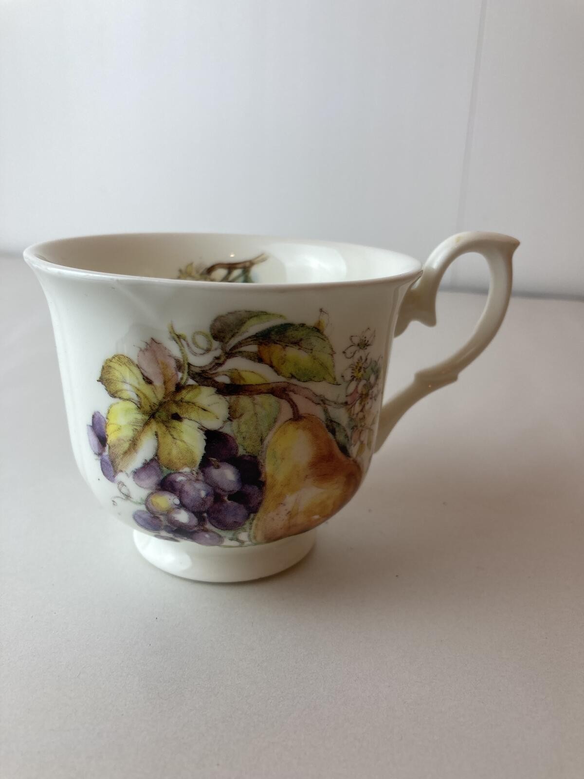 Duchess Bone China Fruit Pattern Teacup Made in England Vtg