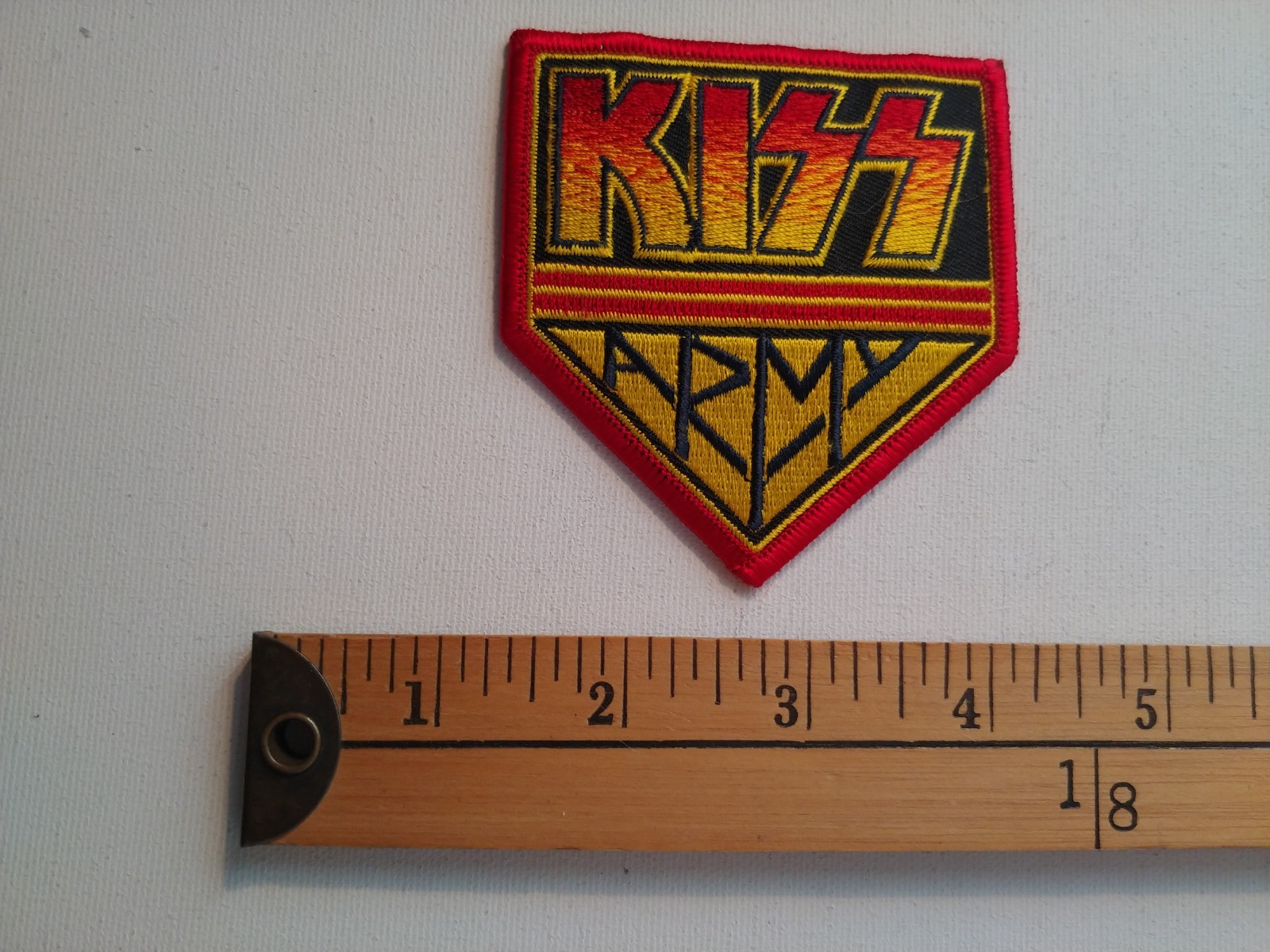* 1 VINTAGE 2005 KISS ARMY ROCK N ROLL MUSIC BAND PATCH BADGE ECUSSON *