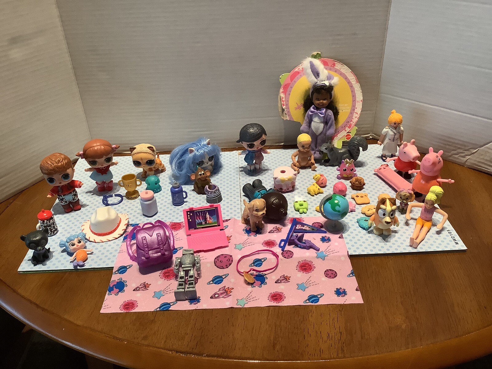 JUNK DRAWER LOT Collectibles For Girls- Mixed Lot Miniatures (60) – Lol,Barbie,