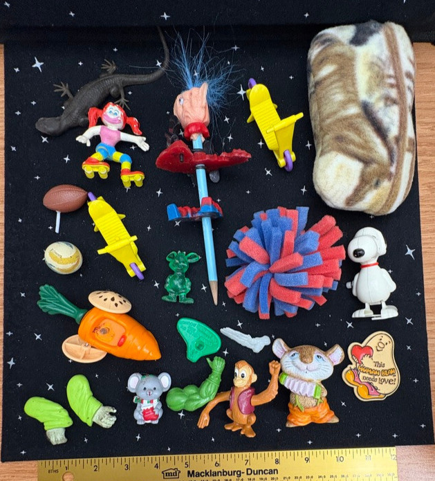 VTG Kids Junk Toy Drawer Lot Little Figures