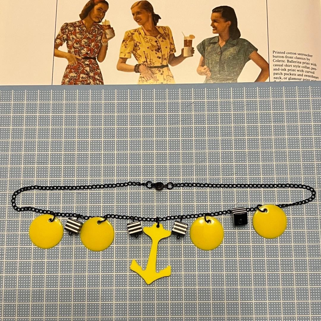 Marine 50s Sailor Yellow Jewelry 40s Anchor Vintage Summer Border Bakelite