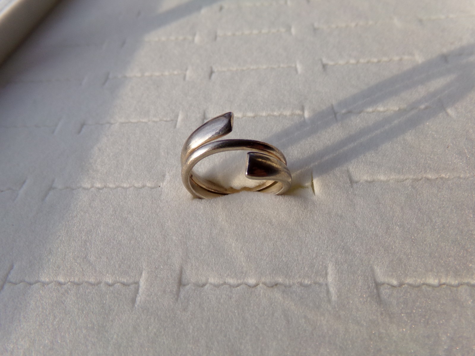 Vintage 925 Sterling Silver Ring Sz 8