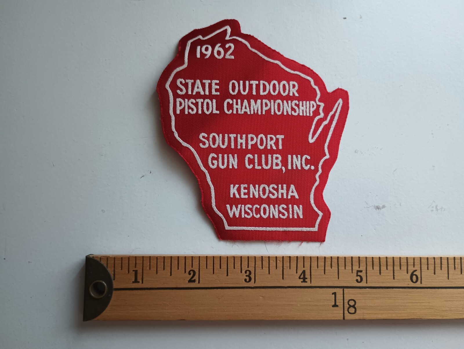 * 1962 PISTOL GUN RIFLE KENOSHA WISCONSIN CHAMPIONSHIP PATCH CREST *