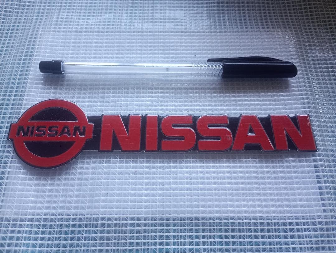 NISSAN Emblem Height 4cm x Width 16cm x Thickness 1mm Red