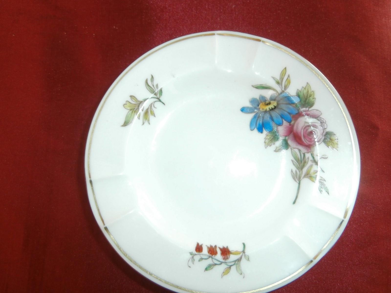 Vtg Wedgwood Blue Anemone & Pink Rose Fine Bone China Ashtray Dresser Trinket