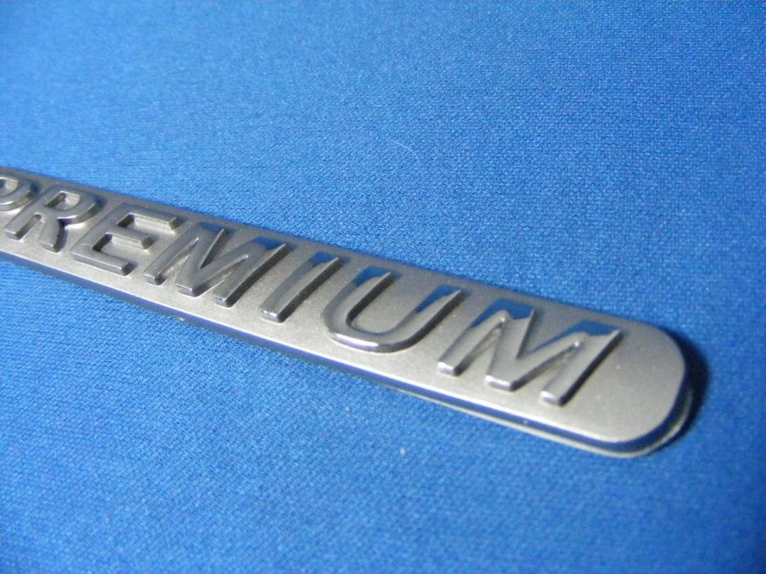 PREMIUM STYLE ABS CH/SILVER finish emblem