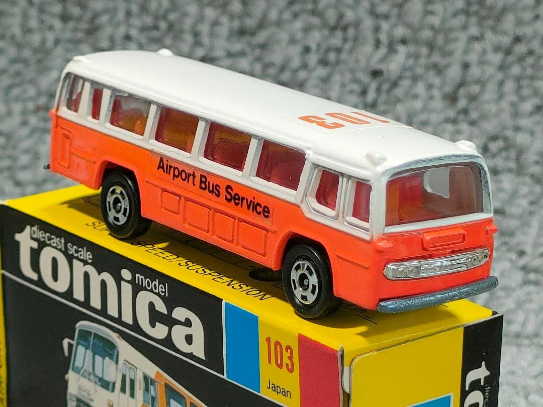 Black box Tomica 103 Airport shuttle bus Good condition Made in Japan Dead