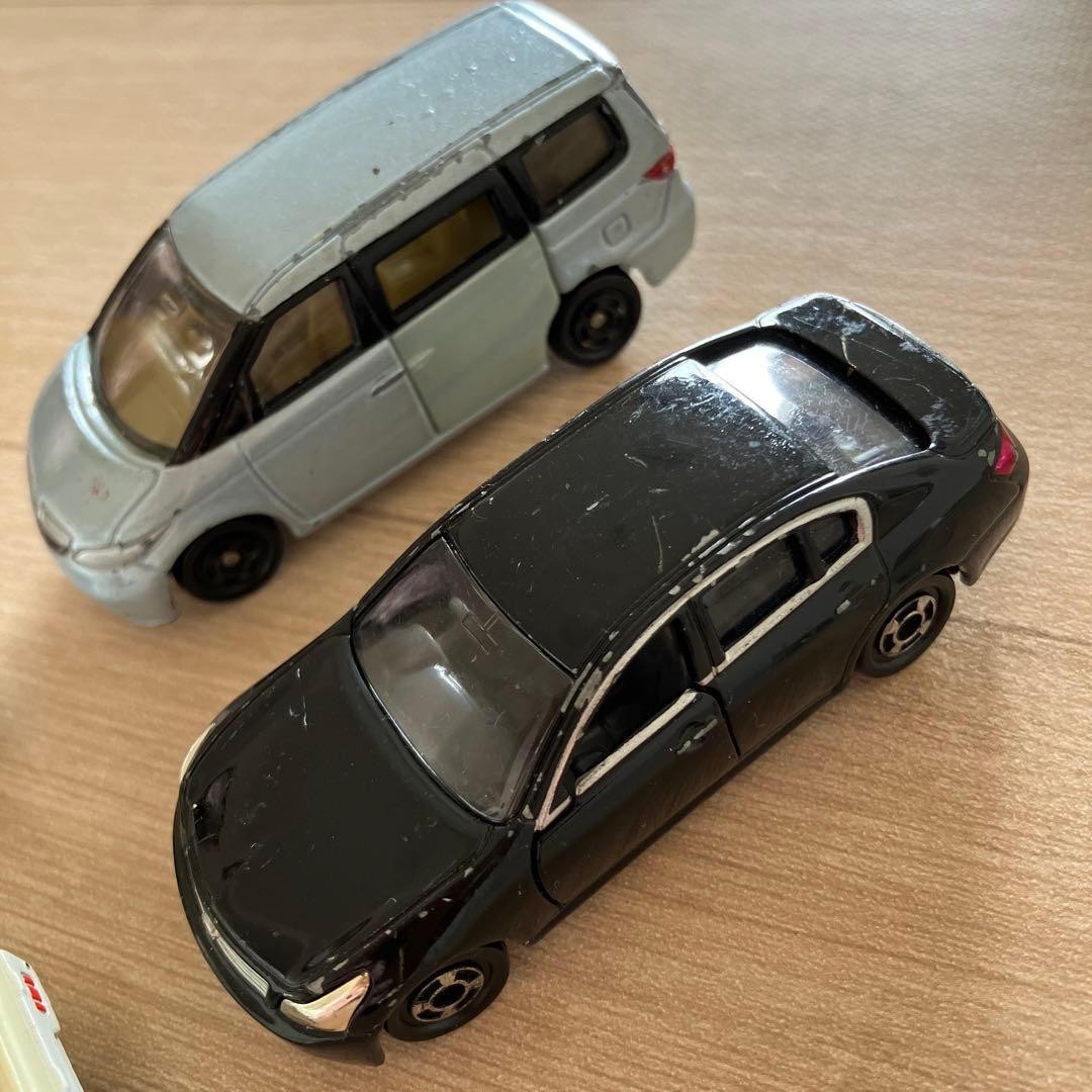 Tomica mini car sandbox play