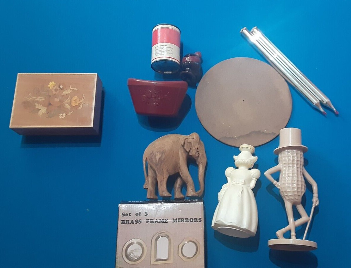 lot Vintage Items Mr. Peanut Zook Musicbox Wooden Elephant Figurine