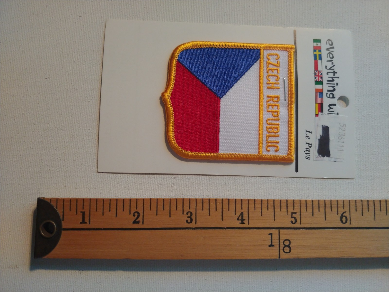 * 1 80S CZECH REPUBLIC COUNTRY FLAG TRAVEL SOUVENIR PATCH CREST ECUSSON BADGE *