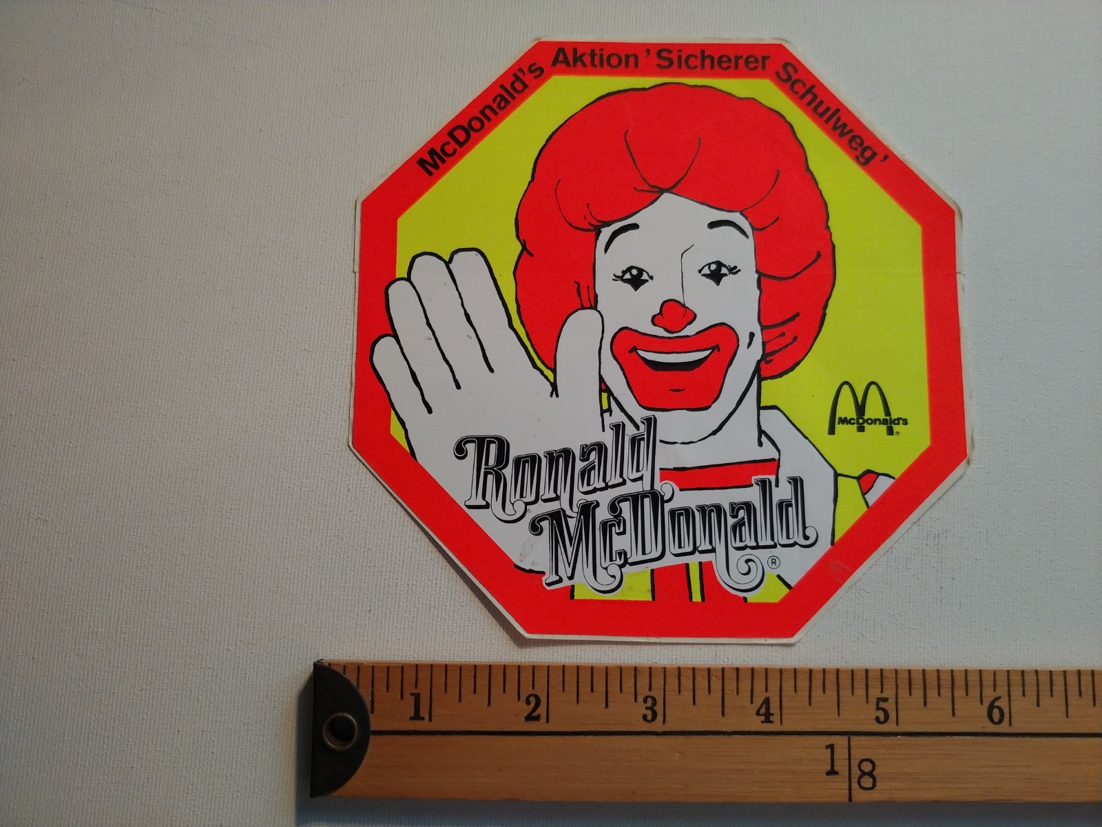 RARE 70S MCDONALDS RESTAURANT RONALD SCHOOL GERMANY STICKER AUTO COLLANT DECAL