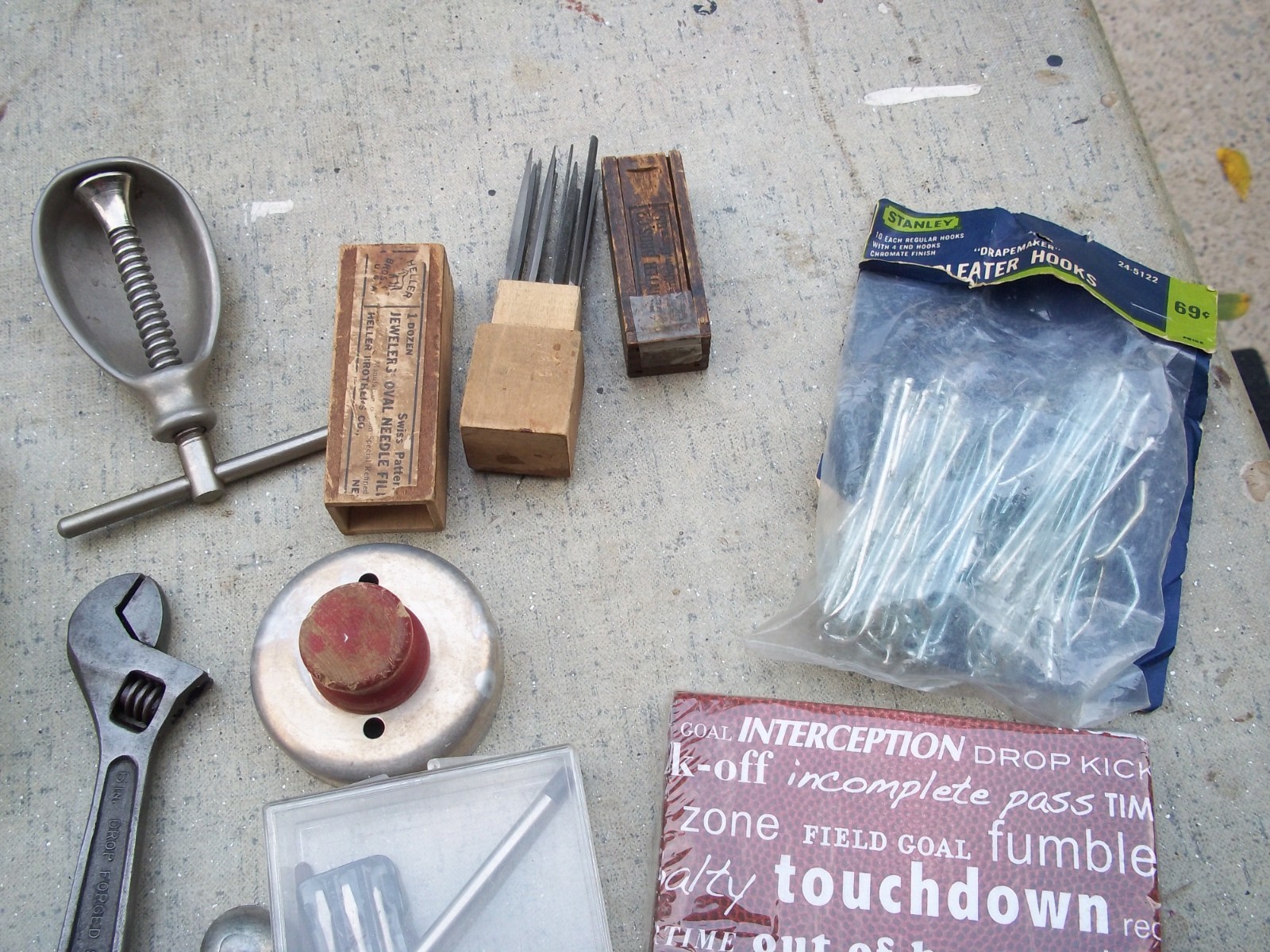 JUNK DRAWER LOT–MISC. ITEMS