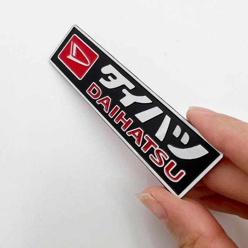 Daihatsu (Osaka Motor) Emblem Height 2.4cm x Width 9cm Made of aluminum Free