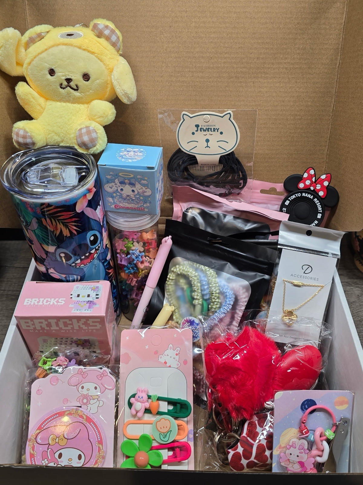 🎀✨ Kawaii Mystery Box – Cute Surprise Bundle! ✨🎀