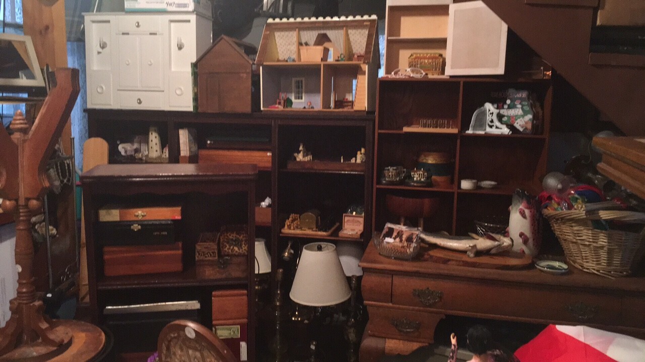 20 lbs. Junk Drawer Lot – Warehouse special – Estate closeouts items in bulk6