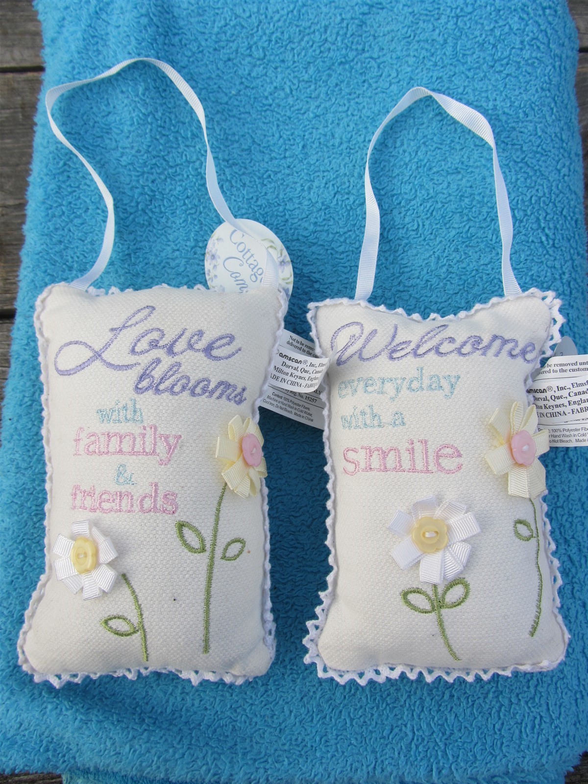 DOOR HANGS Cottage Comfort Amscan WELCOME everyday & LOVE Blooms 4″ x 6″