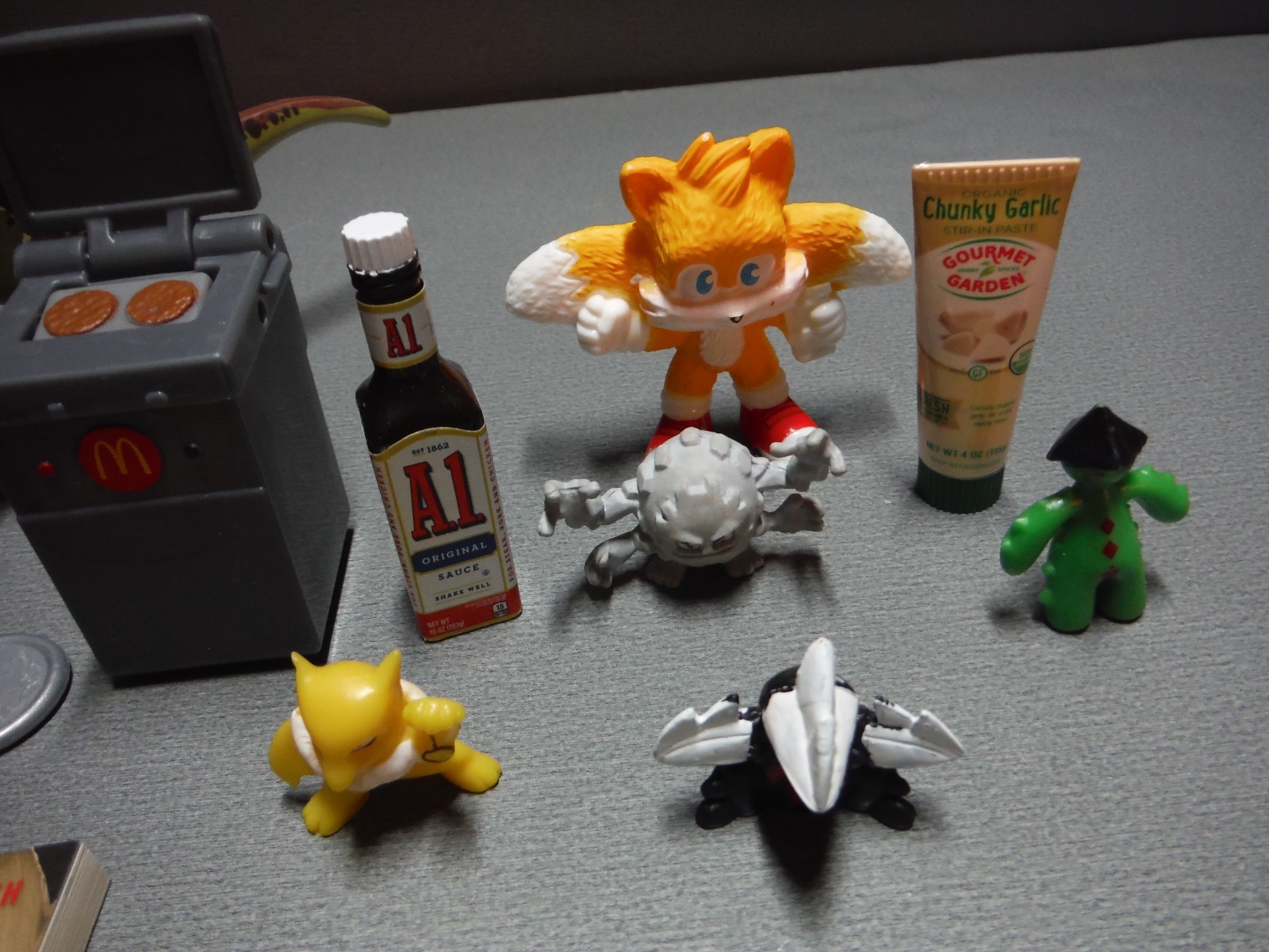 Vintage Cool Junk Drawer Lot Random Mixed Items 20 pcs Dino missing arm