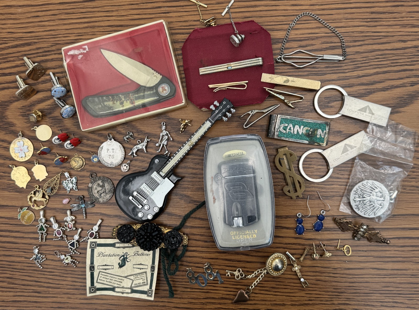 INVENTORY REDUCTION LOT – Collectibles Some 925 Knife Charms Bundesrat Key Chain