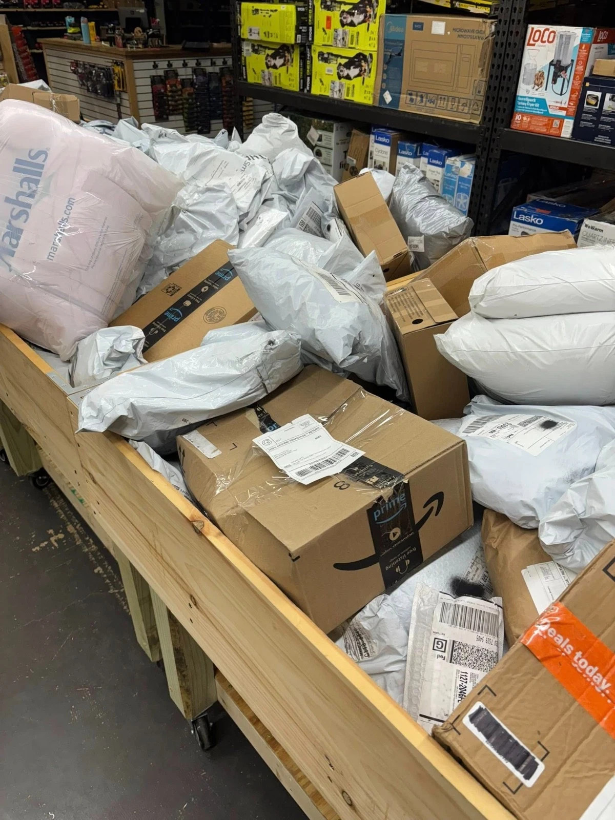 Mega Liquidation Bundle – New Overstock Items for Bulk Buyers