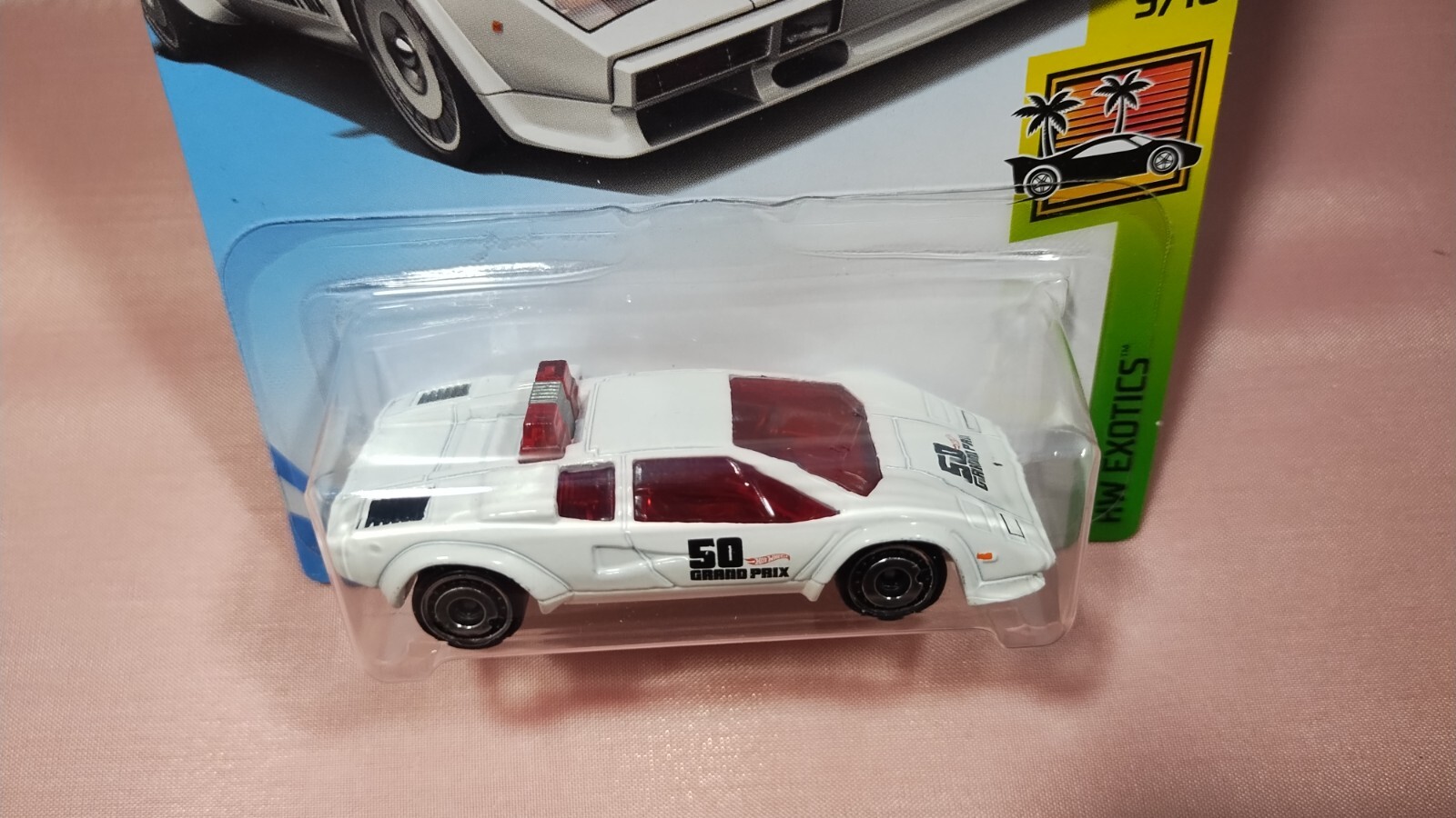 HOT WHEELS LAMBORGHINI COUNTACH PACE CAR HW EXOTICS #9/10 DIECAST 1:64 SCALE