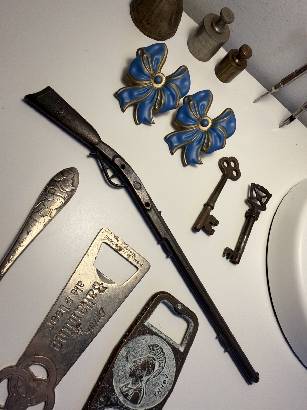 Vintage Metal Junk Drawer Lot Mickey Spoon Gun Skeleton Key 50 Brass Weight Bow