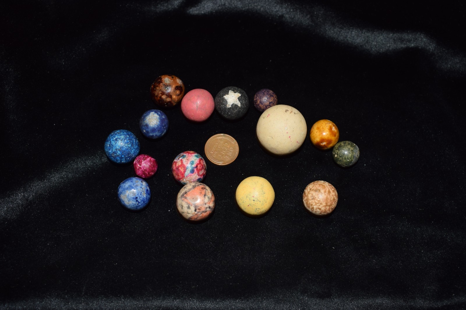 🧐👉Lot of 15⭐🗽⭐1800s Victorina era Antique toy clay mixed marbles &mixed sizes