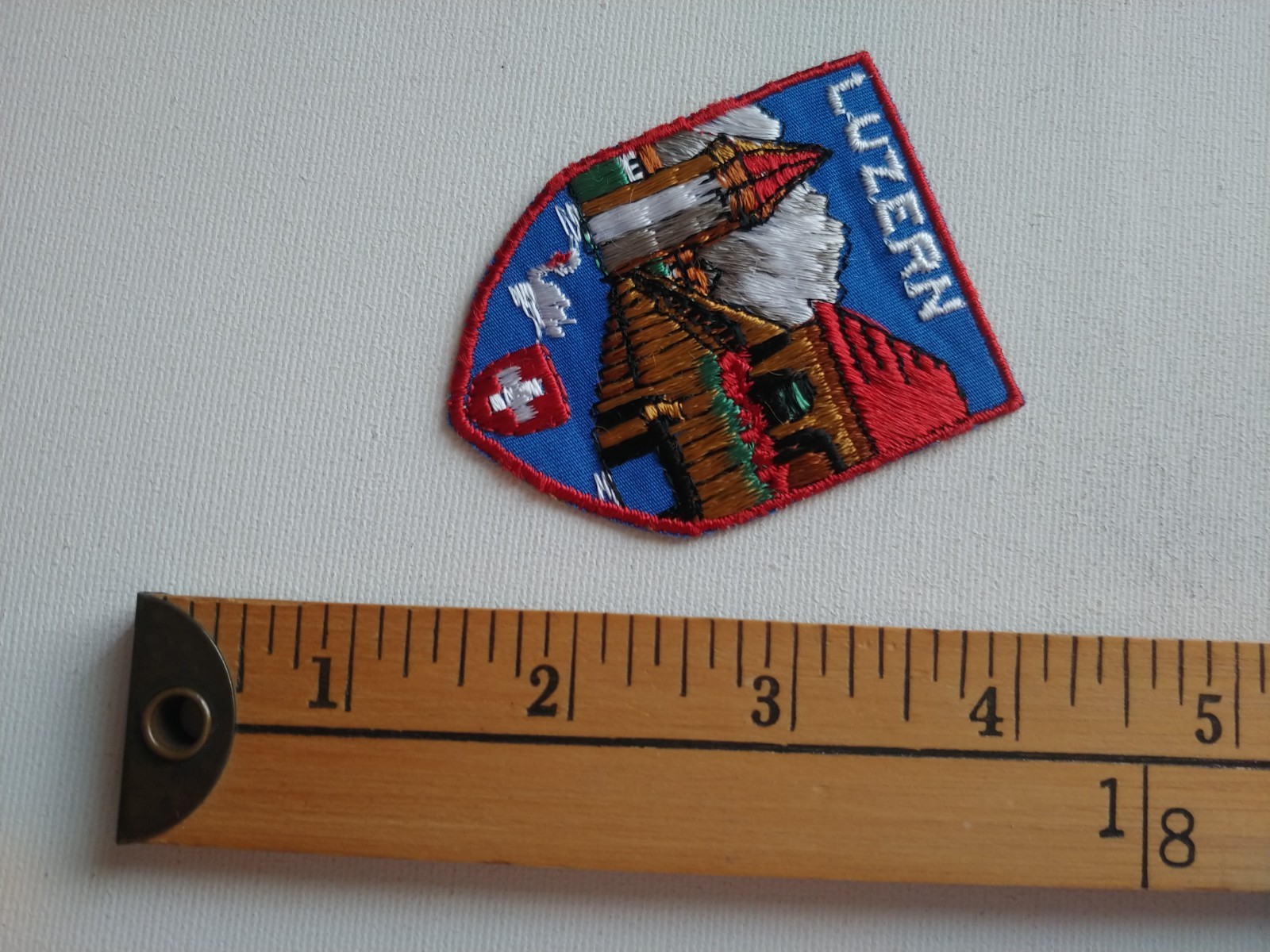 * RARE 70S LUZERN SWISS SWITZERLAND TRAVEL SOUVENIR PATCH CREST ECUSSON *