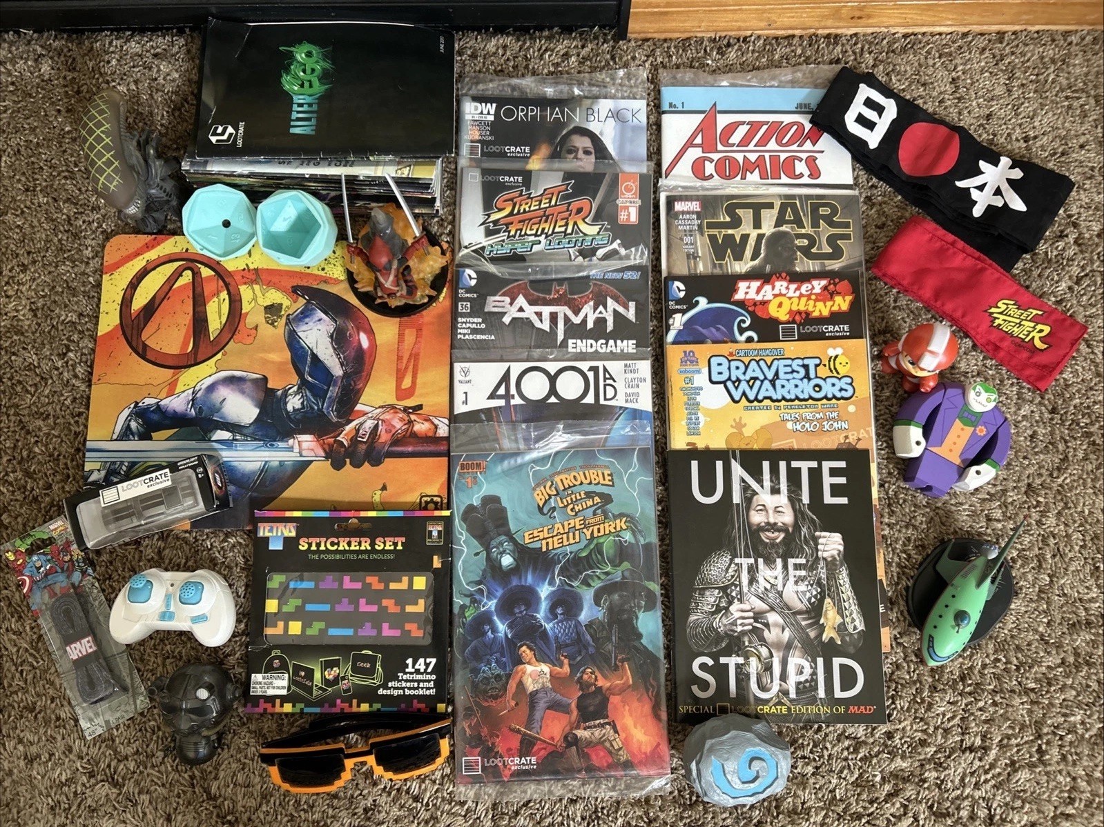 Misc Loot Crate Lot Comics Figures Tetris Glasses Street Fighter Batman