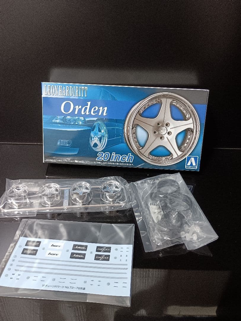 Aoshima The Tuned Parts Leonhardt Olden 20 inch