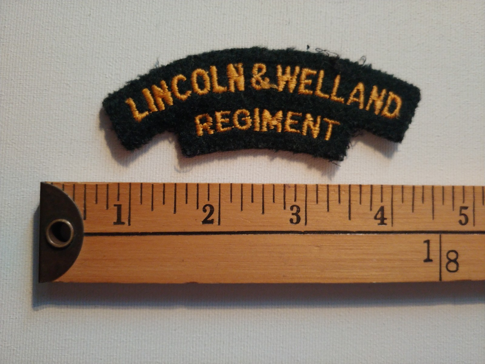 * CANADA ARMY ONTARIO LINCOLN & WELLAND REGIMENT PATCH CREST ECUSSON BADGE *
