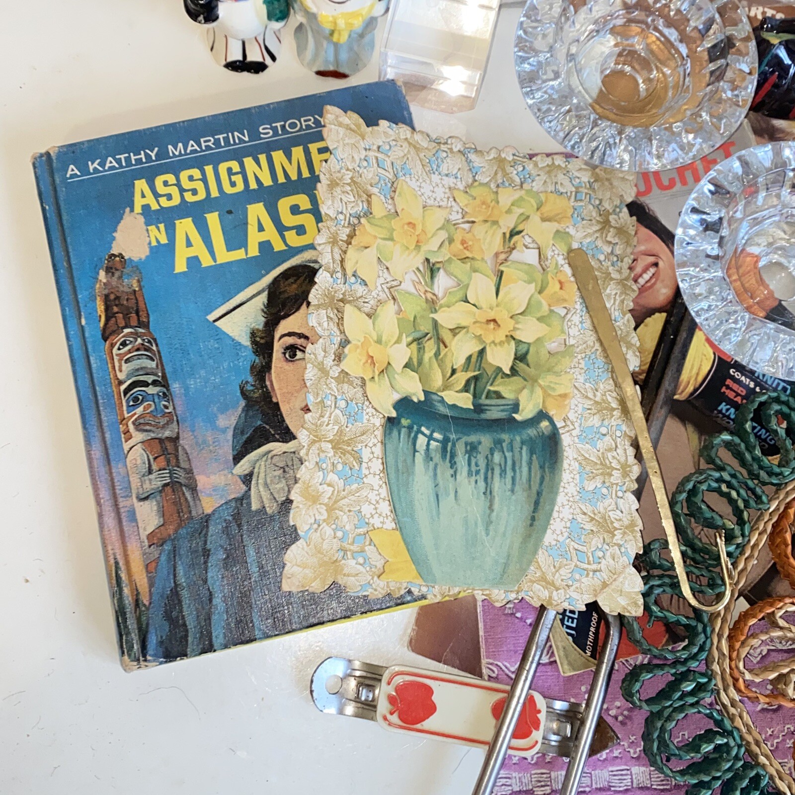 Grandma’s Vintage Junk Drawer Lot-Crafts Knick Knacks Kitchen Crystal Home Decor