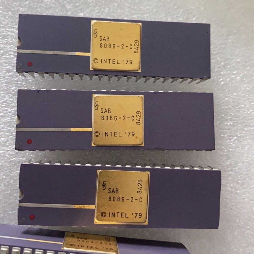 New Siemens SAB8086-2-C NMOS 16-Bit Microprocessor SBCDIP40 x 1pc