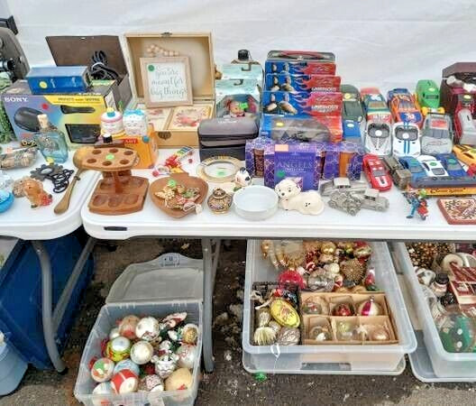 1 lb. “Junk Drawer” Lot for Treasure Seekers-coins, cards,smalls, #7TFH6.3