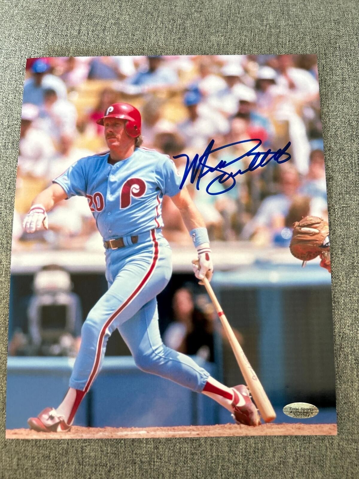 Mike Schmidt Autographed Signed Philadelphia Phillies 8×10 Baseball Photo COA