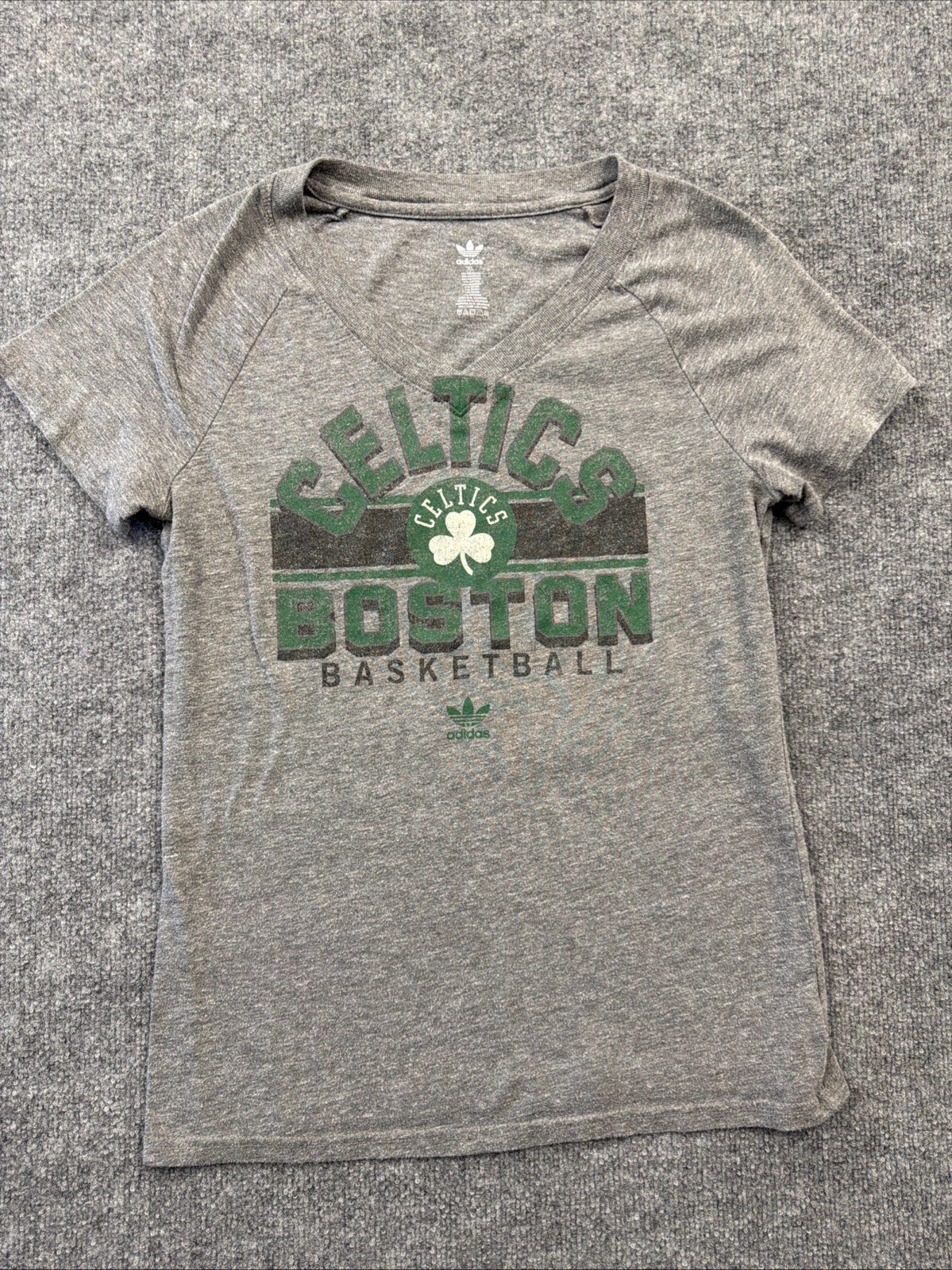 Adidas Distressed Boston Celtics V-neck Women’s T Shirt XL