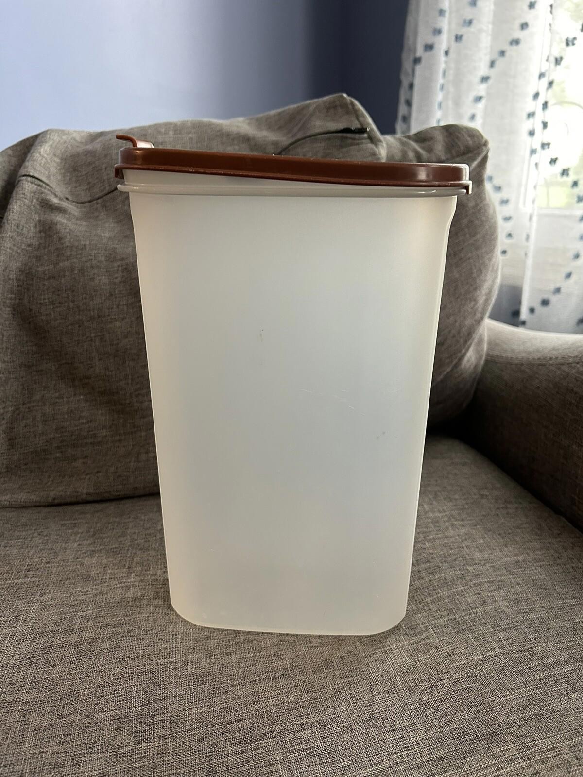Tupperware 12¼ Cup Oval Modular Mates 5 Container Brown Flip Cereal Lid 1615-14