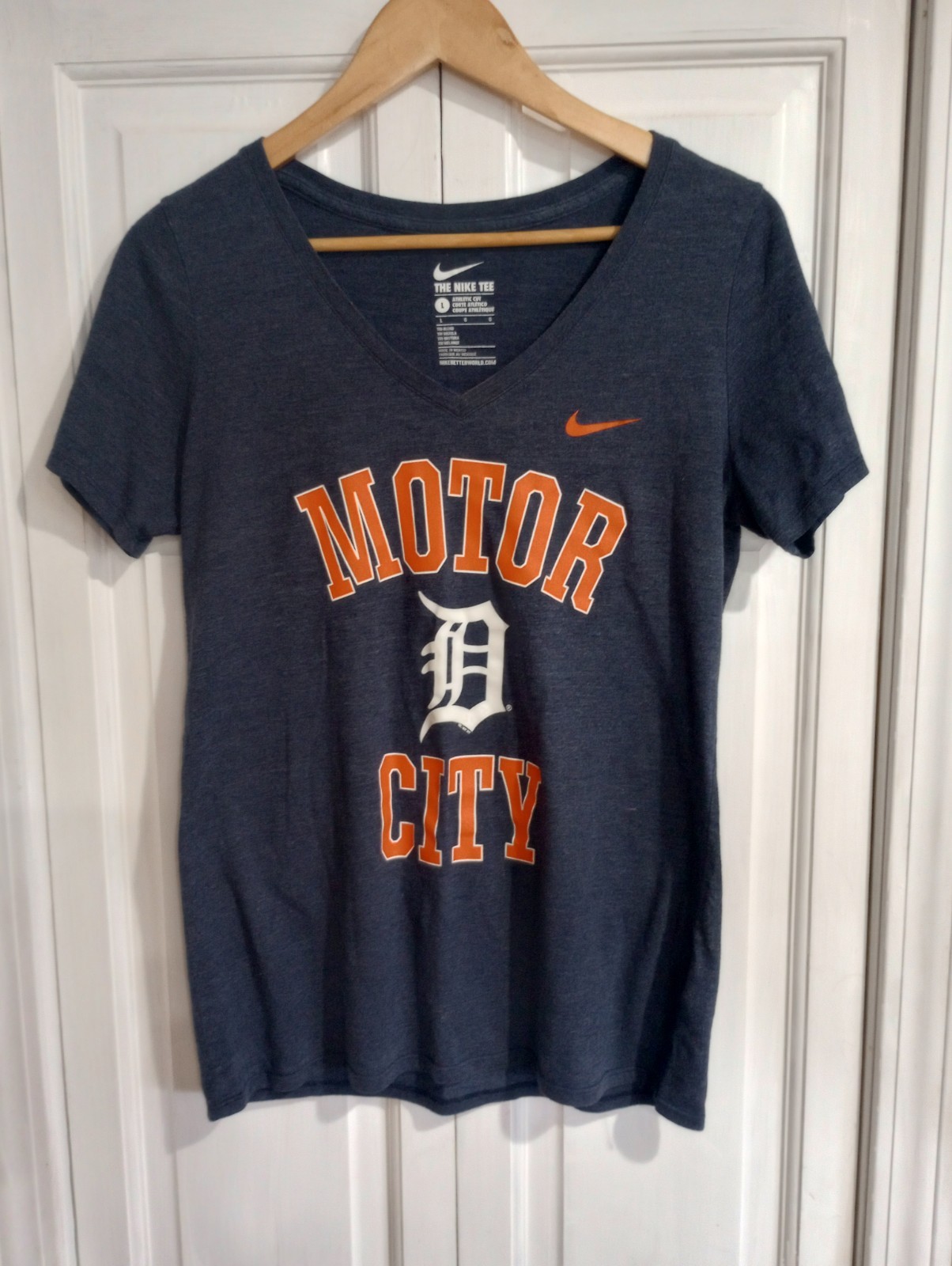Nike Women’s Detroit Tigers Tee (Motor City) Large Navy Blue Athletic Cut MLB