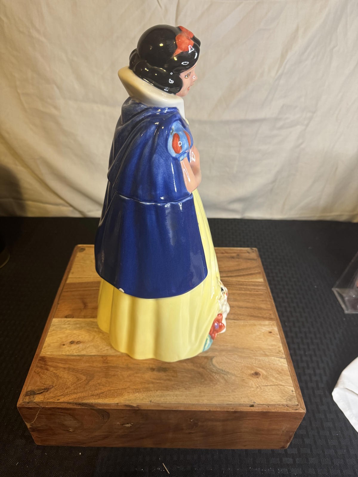 Vintage Disney Snow White Cookie Jar – Treasure Craft Mexico 14″ Ceramic 1990s
