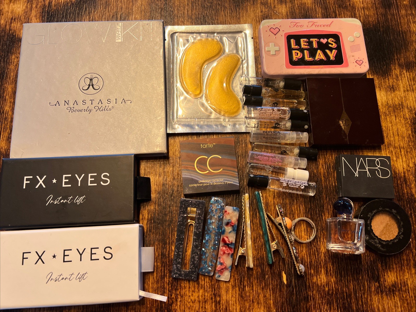 JUNK DRAWER LOT Perfume Samples Makeup Charlotte Tilbury Tarte Face Tape 27PCS