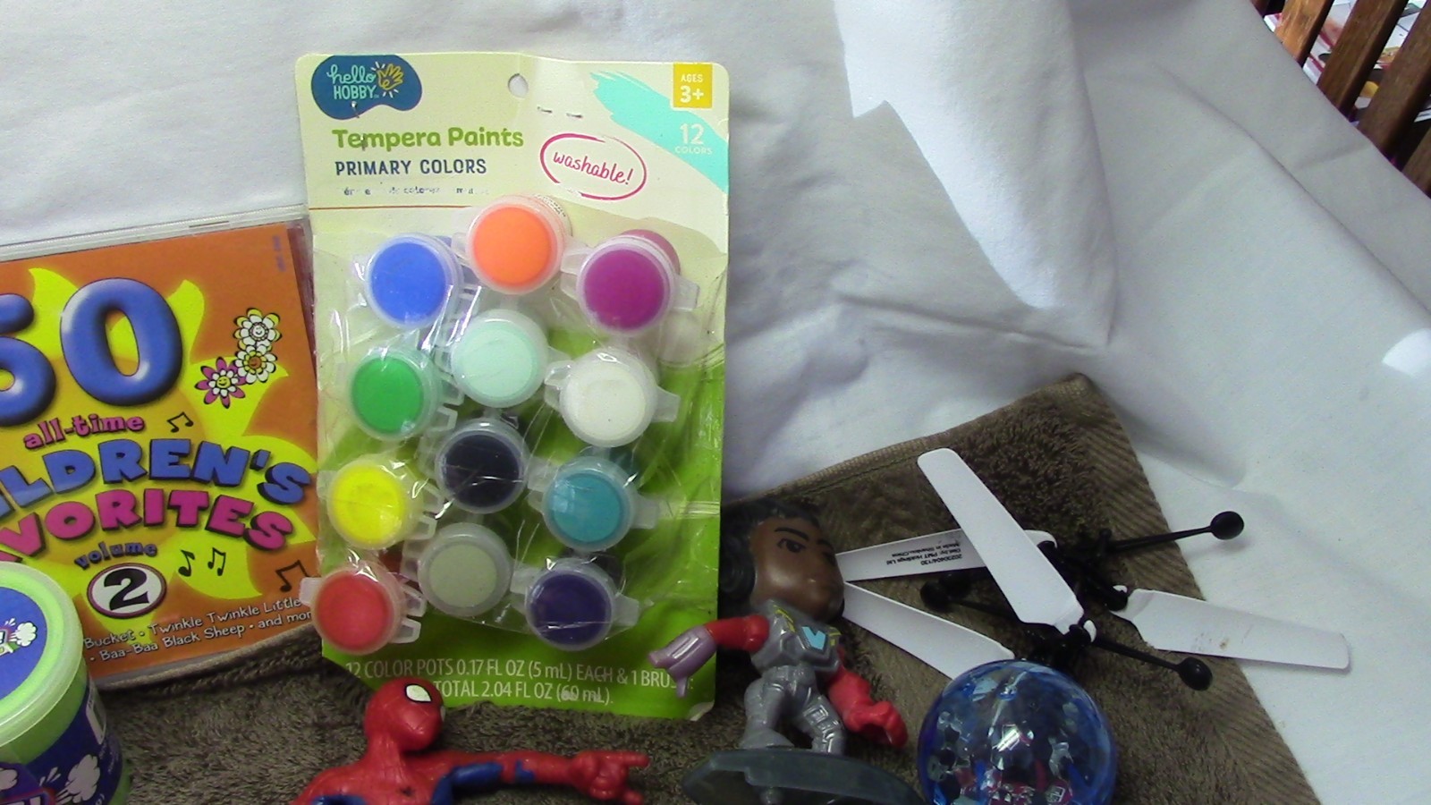 Huge Misc Child’s toy grab lot Number 6 Over 3 pounds