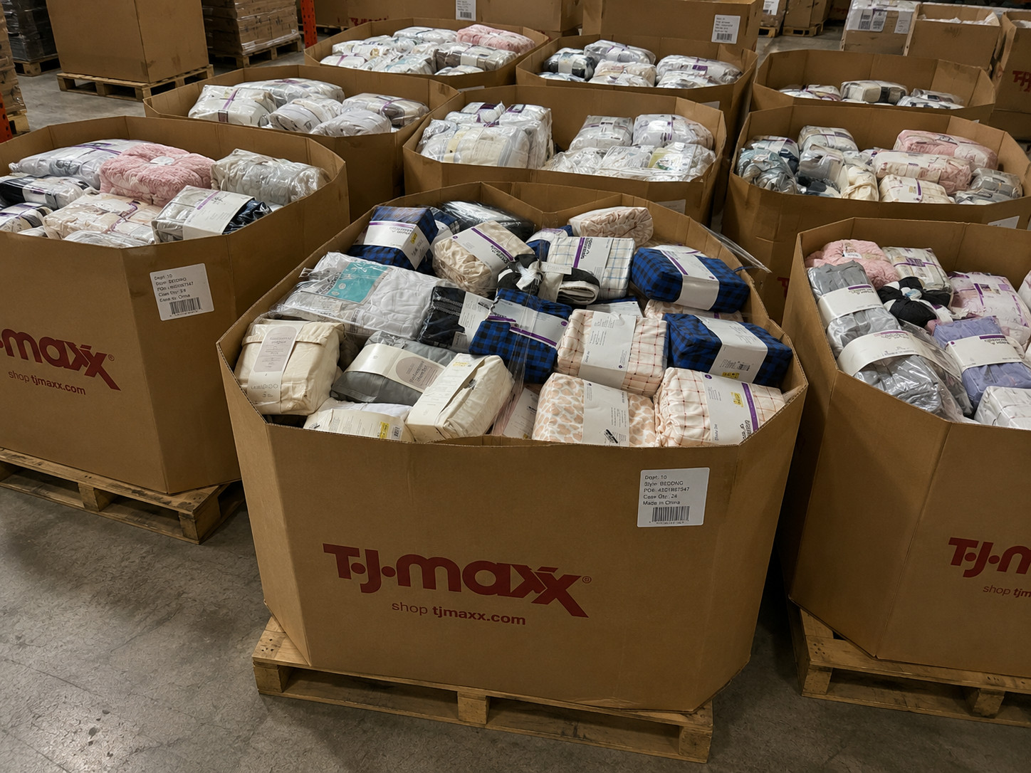 Retail Frontier | Consumer Merchandise Collection Showcase – Overstock Bundle