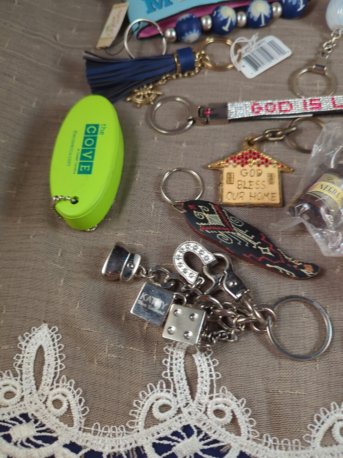 Junk Drawer Lot 20 Key Chains Rolfs Honduras Philippines Calypso Modela Boeing