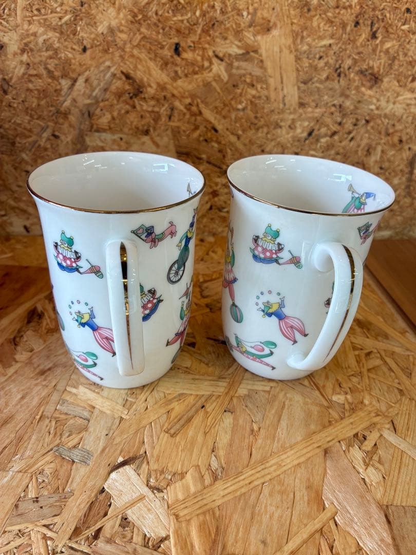 Cute clown clown circus pattern TOHSHIN mug 2 customers 2 pieces