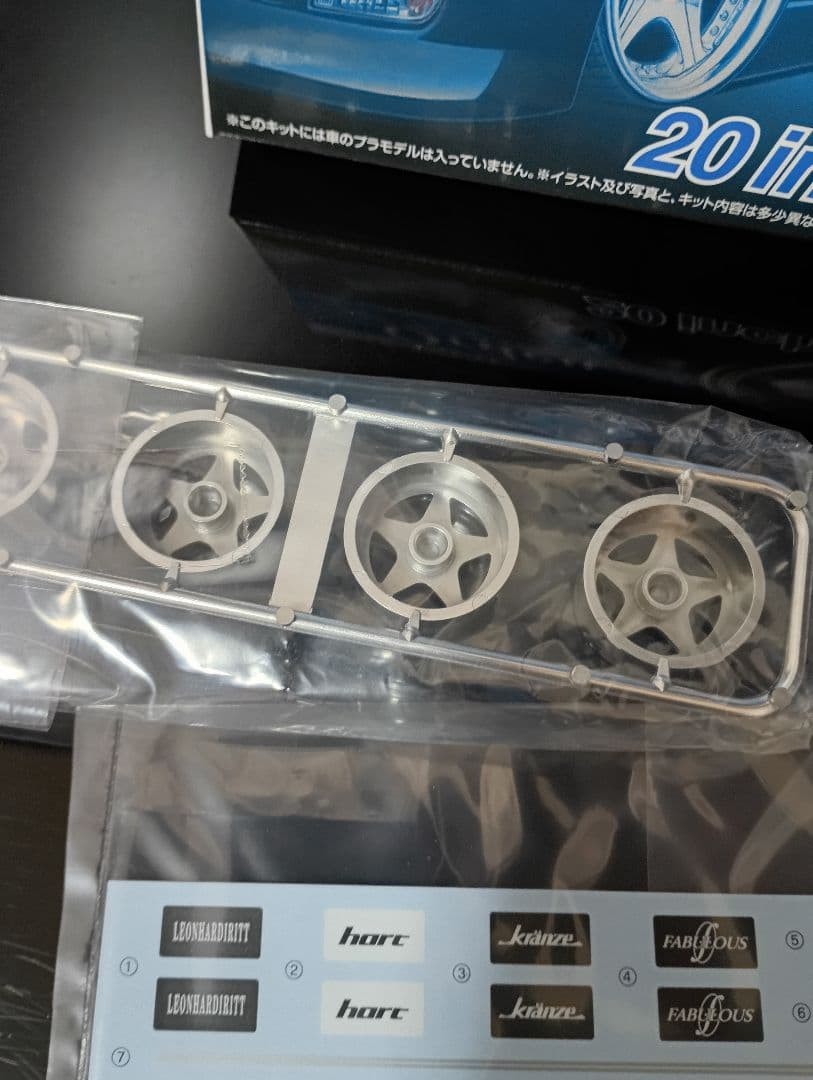 Aoshima The Tuned Parts Leonhardt Olden 20 inch