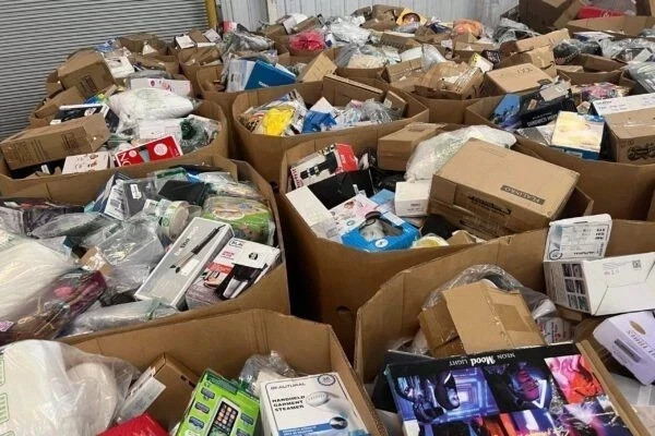 Top US Reseller Surprise Box – Mixed Merchandise Clearance Lot