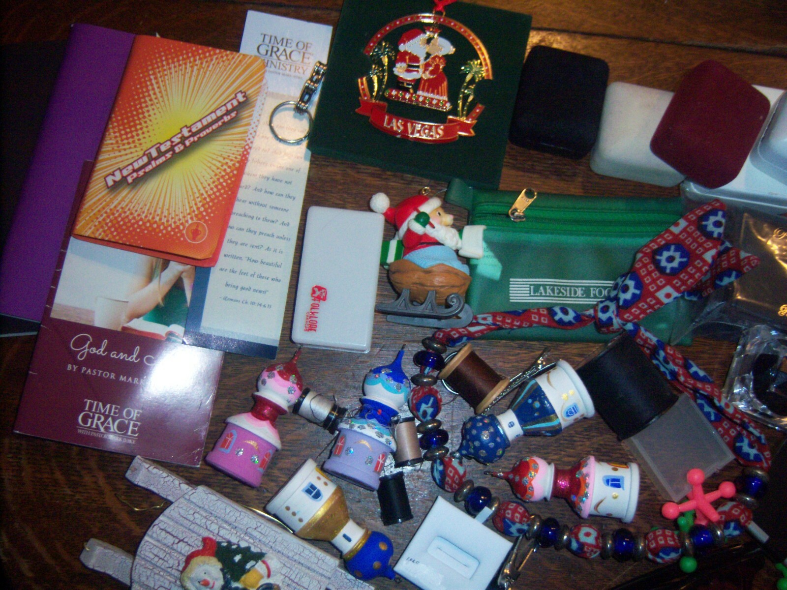 LADIES / WOMANS JUNK DRAWER TREASURES, CRAFTS, SEWING, NAIL ITEMS, ORNAMENTS +