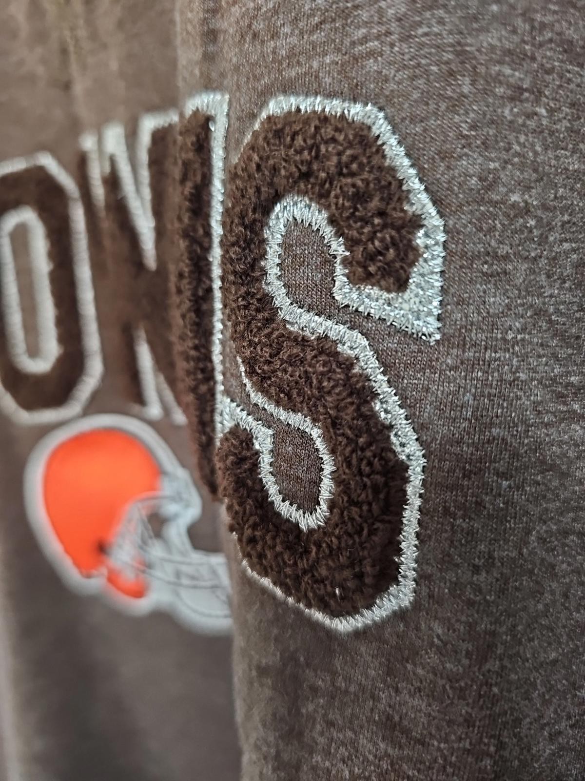 Nfl Team Apparel Cleveland Browns Womens Patch Spellout Sweatshirt XL