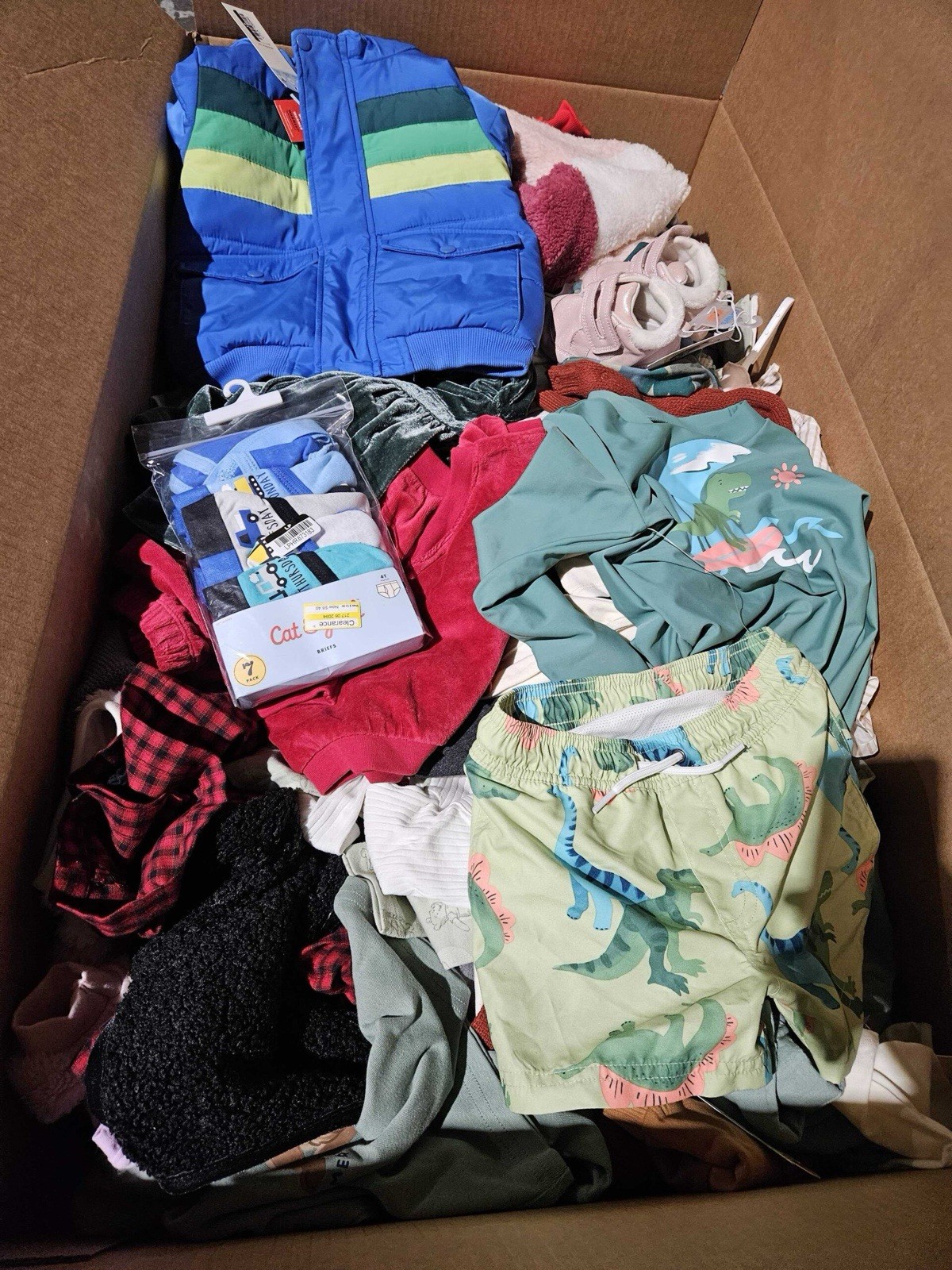 Cloths Liquidation Bulk Mixed Lot of 100 Assorted Colors