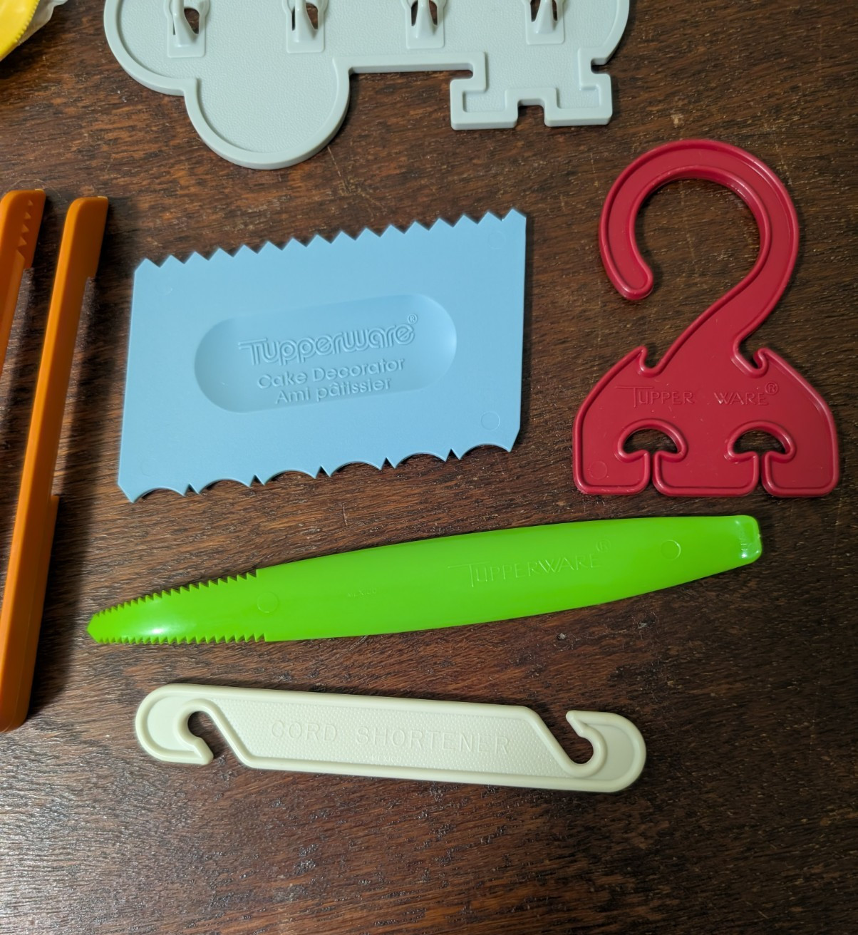 Vintage Collectible Tupperware Miscellaneous Utensils and Other Items 8 Piece